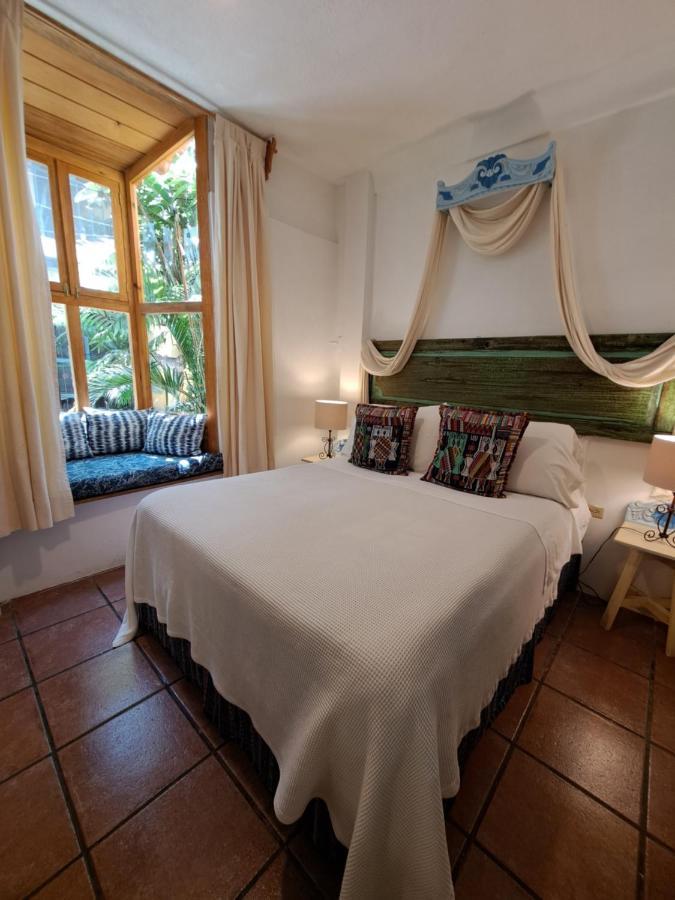 Yellow House Hostel B&B Antigua Dış mekan fotoğraf